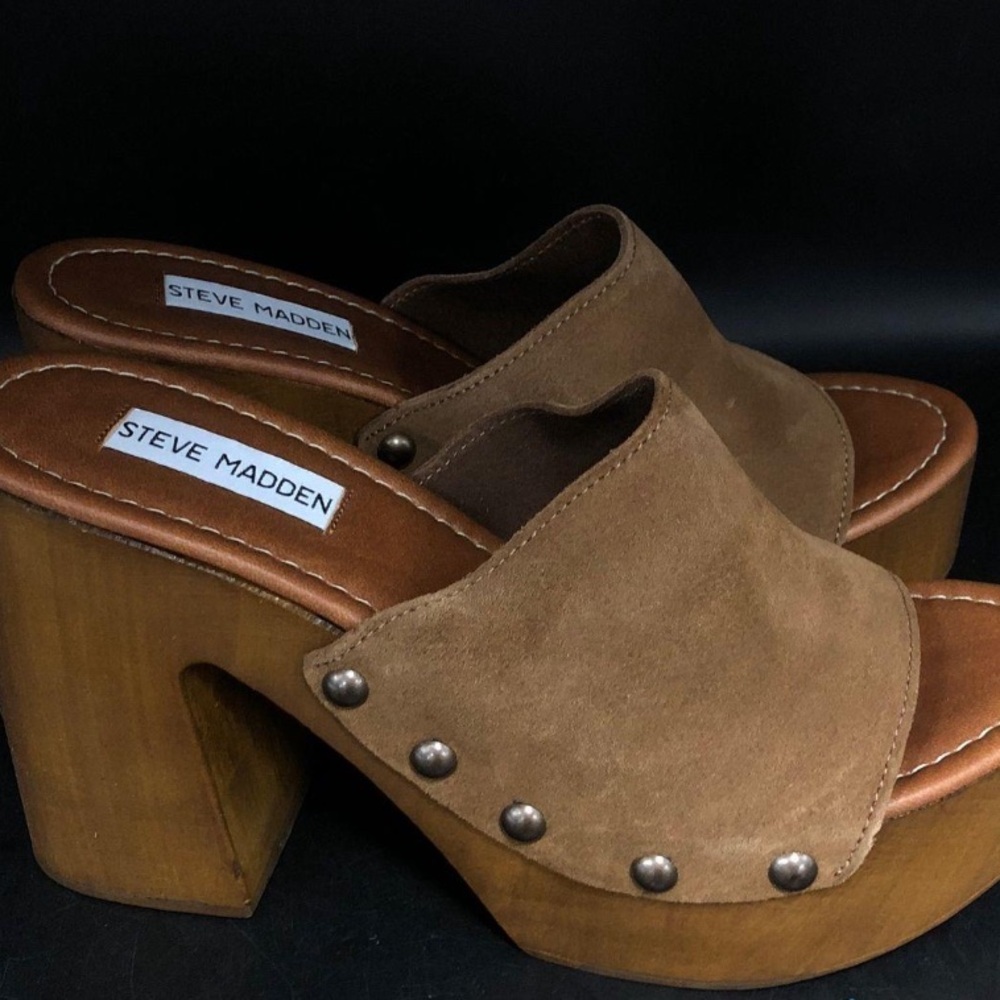 Steve Madden cognac suede open toe freezia clogs size 9